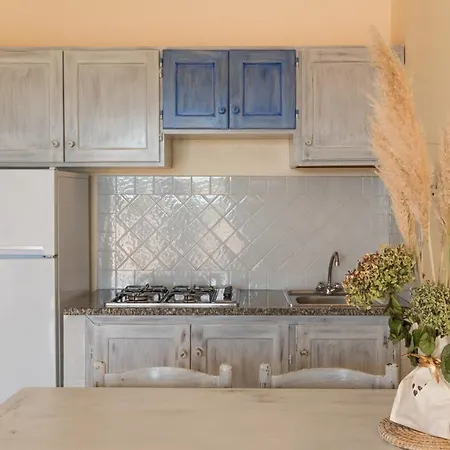 Isa-residence In At Only 450 M From The Beach, With Air Conditioning 3*