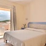 Isa-residence Baia De Bahas Golfo Di