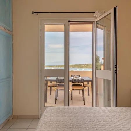 Isa-residence In At Only 450 M From The Beach, With Air Conditioning * Marinella (Sardinia)