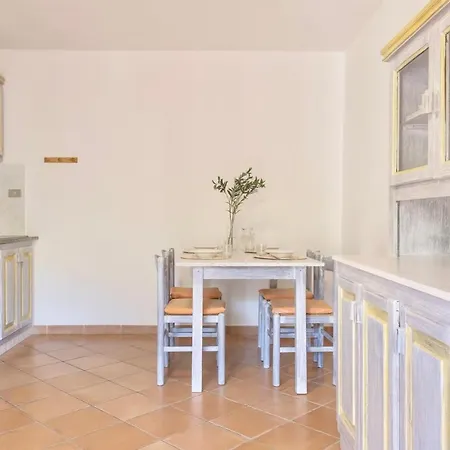 Isa-residence In Marinella At Only 450 M From The Beach, With Air Conditioning