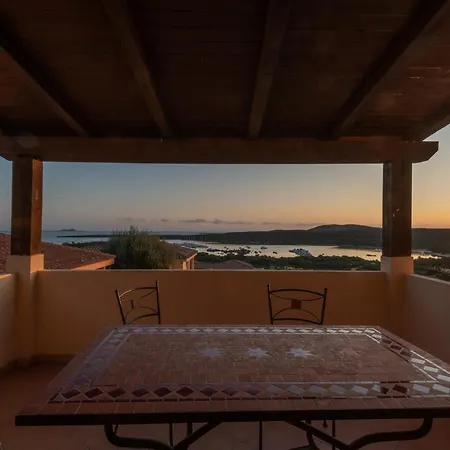 Isa-Residence Baia De Bahas Golfo Di Marinella 3* מרינלה