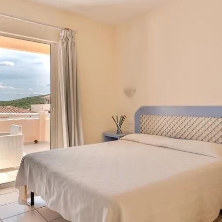 Isa-residence Baia De Bahas Golfo Di