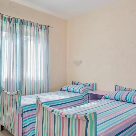 Isa-residence Baia De Bahas Golfo Di 3*