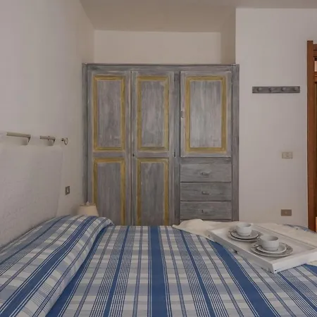 Aparthotel Isa-residence Baia De Bahas Golfo Di 3*