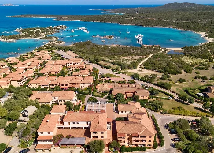 アパートホテル Isa-residence Baia De Bahas Golfo Di マリネッラ